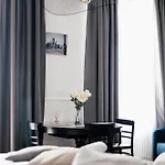 Boutique Studio, 5-minute Walk To Stadion Narodowy Metro
